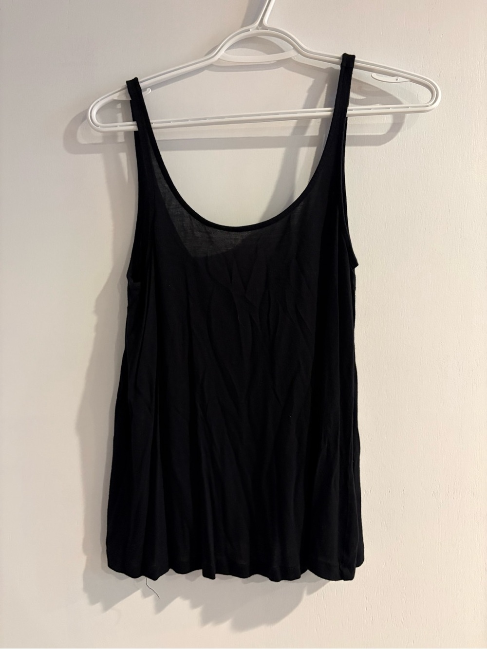 Wilfred Black Scoop Neck Tank Top